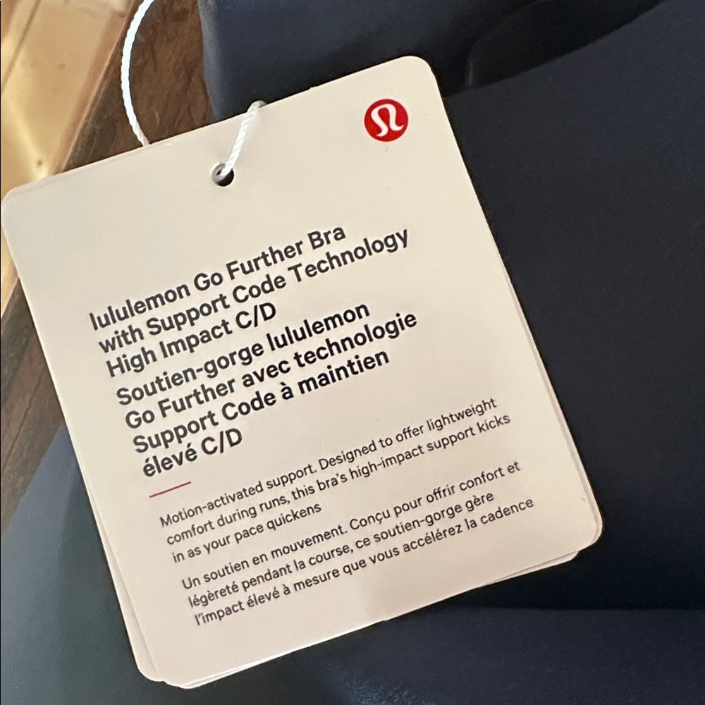 NWT Lululemon Go Further Bra - Picture 10 of 11